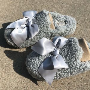UGG Addison Slippers